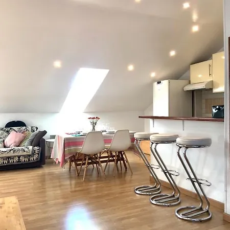 Beautiful 2 Super Area Near Everything Appartement